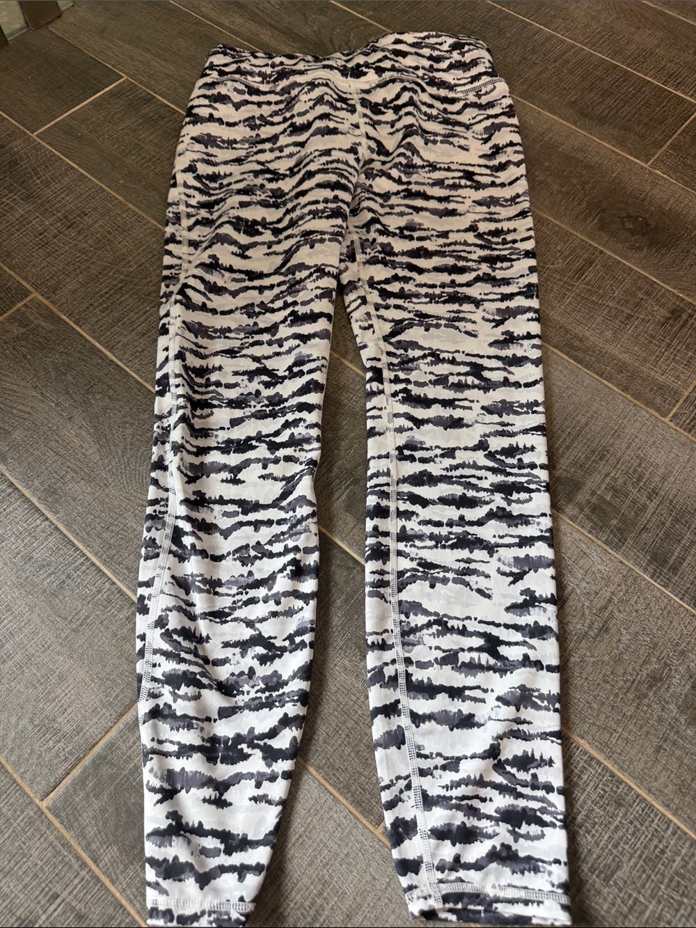 Fabletics White Active Top with Interior Care Tag